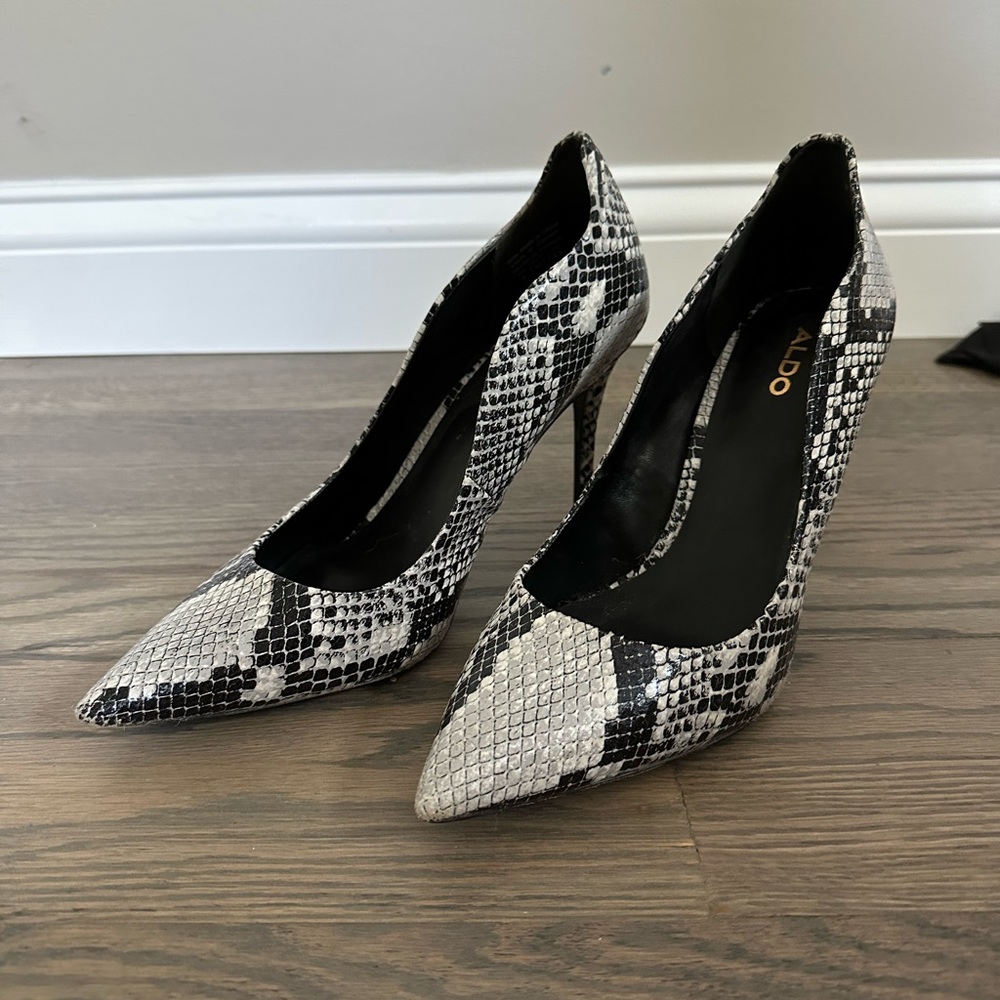 Aldo snakeskin heels